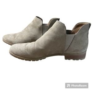 Dr Scholl’s Real Cute Booties Ankle Boot Tan brown faux suede size  9.5 women